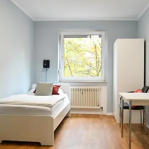 1, 2, Sleep Messe Otel